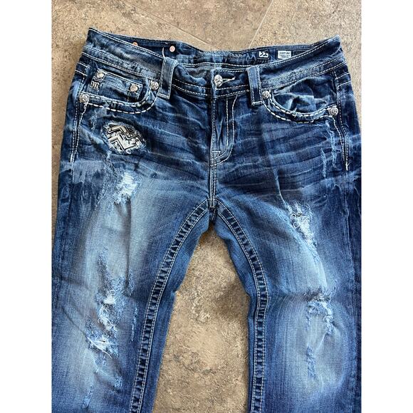 Miss Me Signature Cropped denim jeans, Stretch, Women's size 31 - Picture 1 of 8